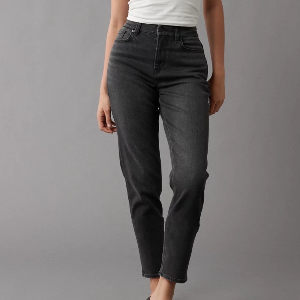 American Eagle Curvy Mom Jeans